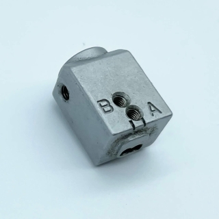 Overlocker needle clamp