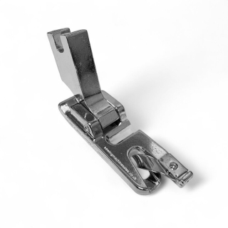 Slant Narrow Hemmer Screw On Singer